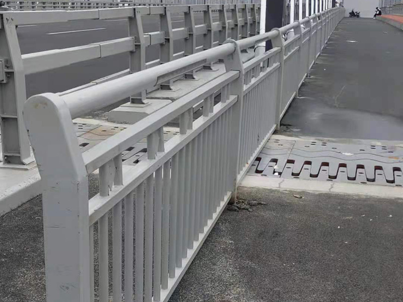 桥梁护栏